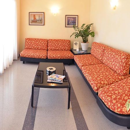 Pensione Villa Joli Lido di Jesolo Eksteriør bilde